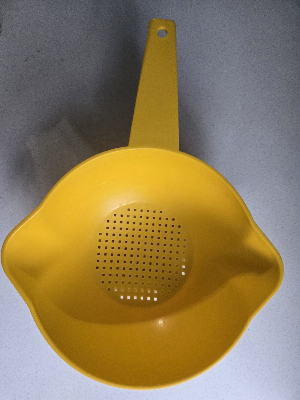 Vintage Yellow Tupperware 1 Quart Colander Strainer